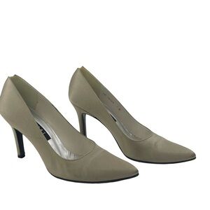 Stuart Weitzman Vintage Greige Satin Rhinestone Heels Party Shoes Size 7 M